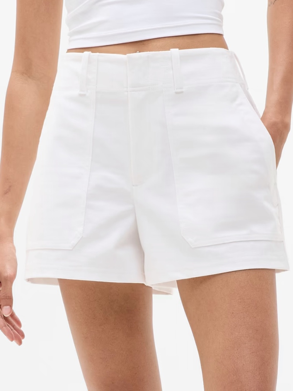 SKYLINE HIGH RISE TAILORED 4" SHORT